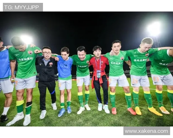 中国足球明星薪水揭秘：高额收入背后的职业生涯与市场价值分析