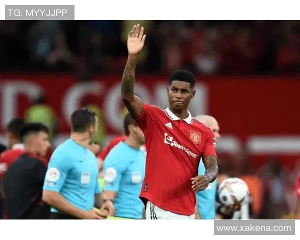 英媒调侃沙特足球明星表现不佳引发热议球迷反应各异